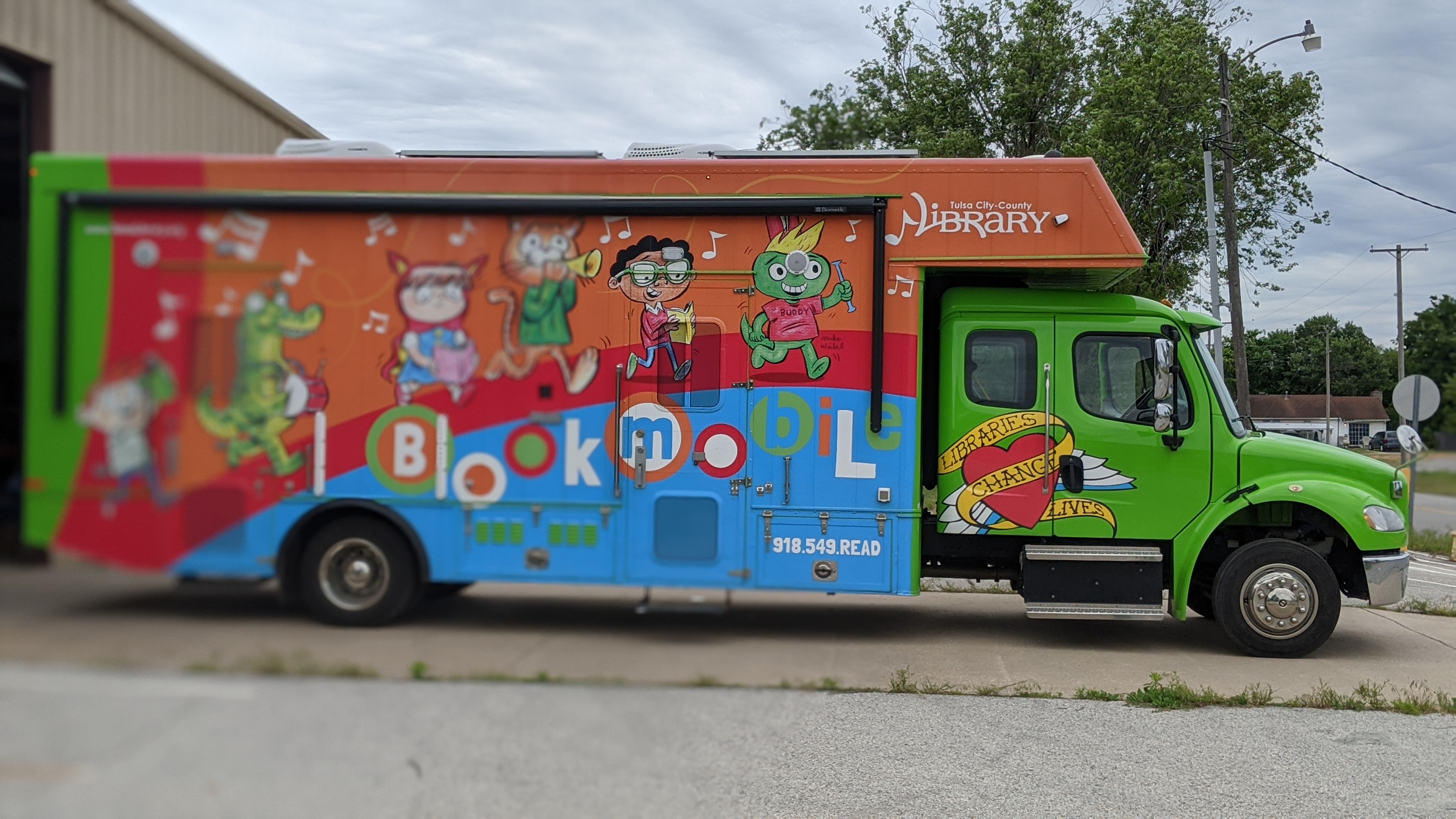 Bookmobile - 2676