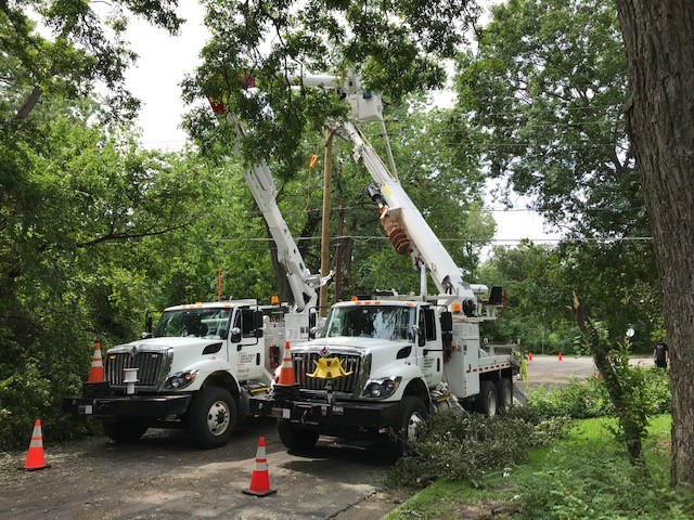 PSO Truck - Oncor Storm