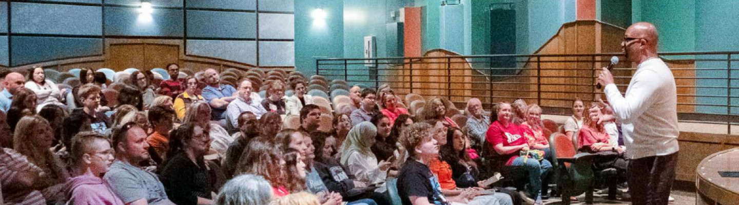 2025 Zarrow Award Winner Kwame Alexander